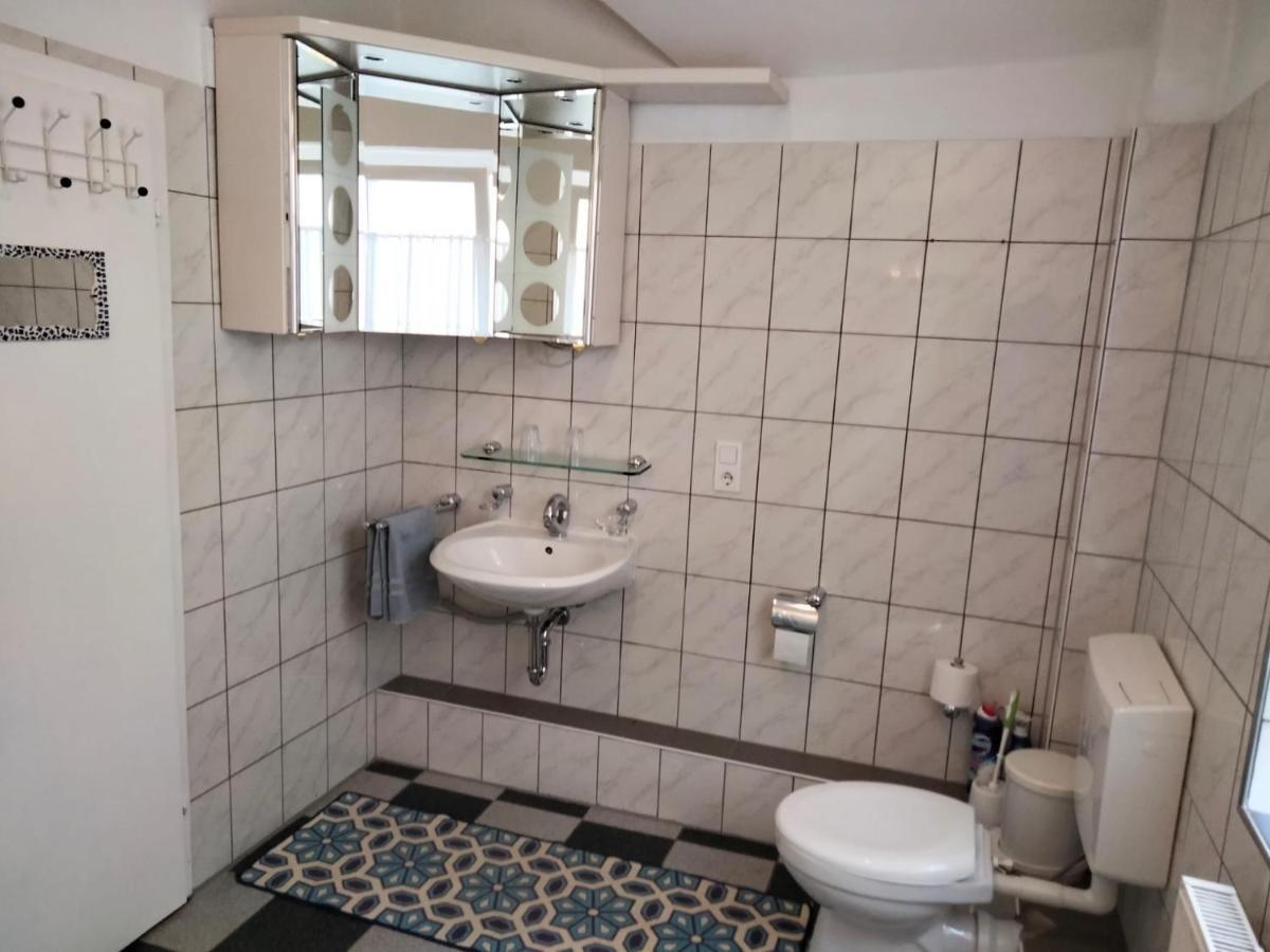 Ferienwohnung Neheim mit Dennis und Alexander Alexander mit Klimaanlage Exterior foto