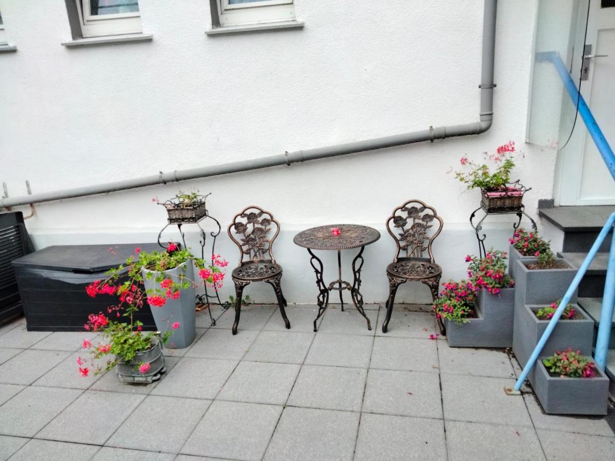 Ferienwohnung Neheim mit Dennis und Alexander Alexander mit Klimaanlage Exterior foto